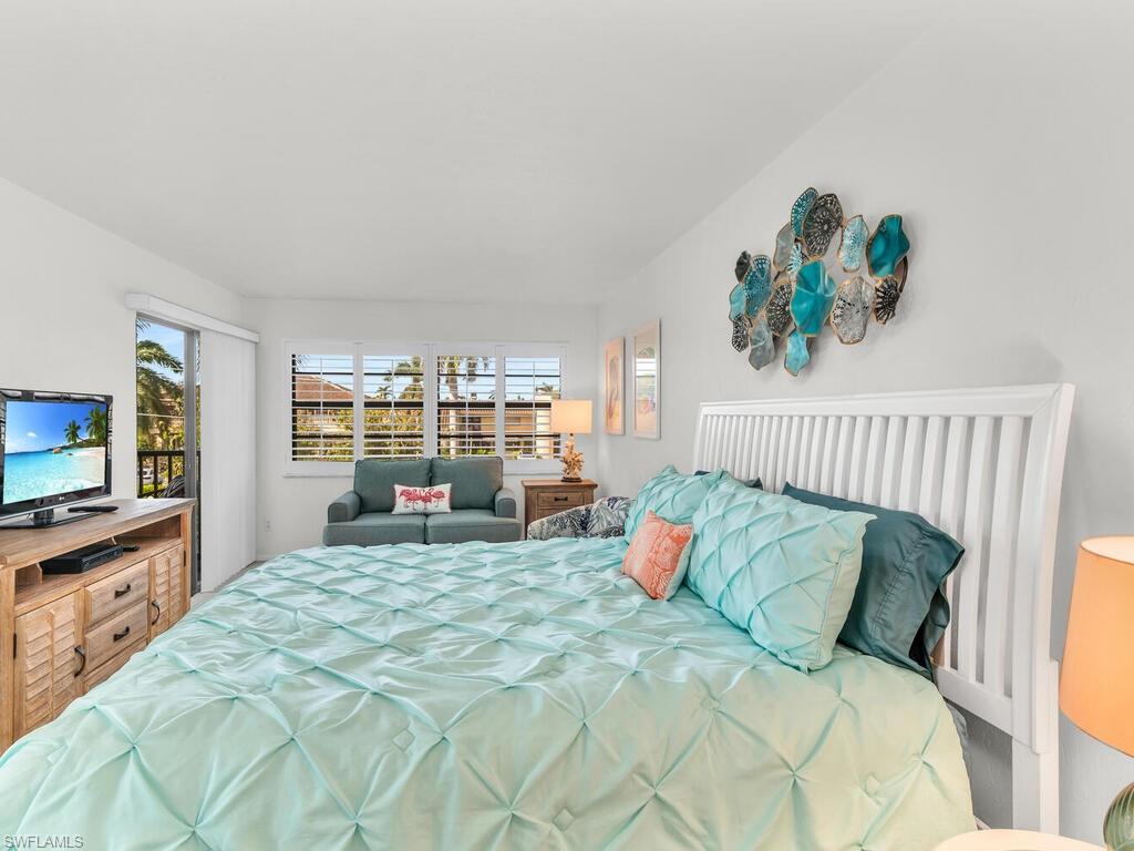 1012 Anglers CV # 301 Unit: D-301