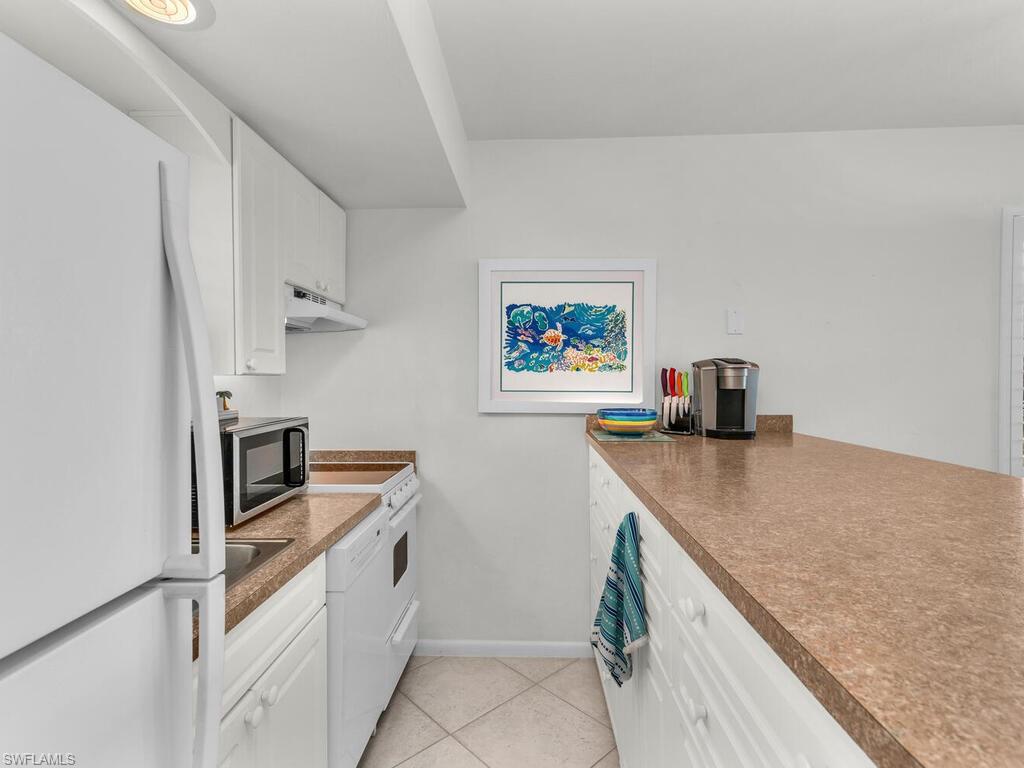 1012 Anglers CV # 301 Unit: D-301