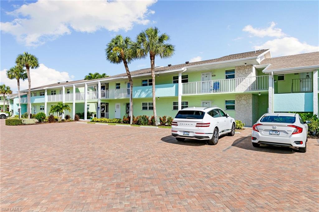 860 Panama CT # 211