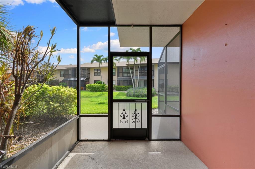 225 S Collier BLVD # 102 Unit: 1-102