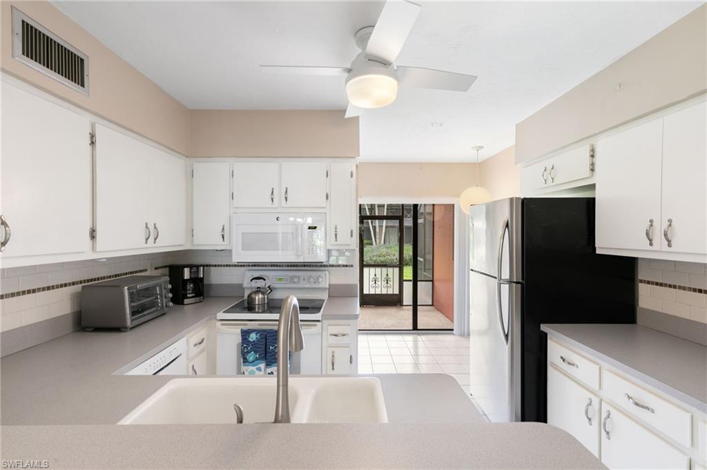 225 S Collier BLVD # 102 Unit: 1-102