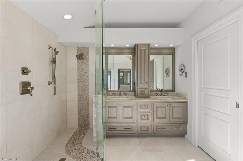 406 La Peninsula BLVD 406