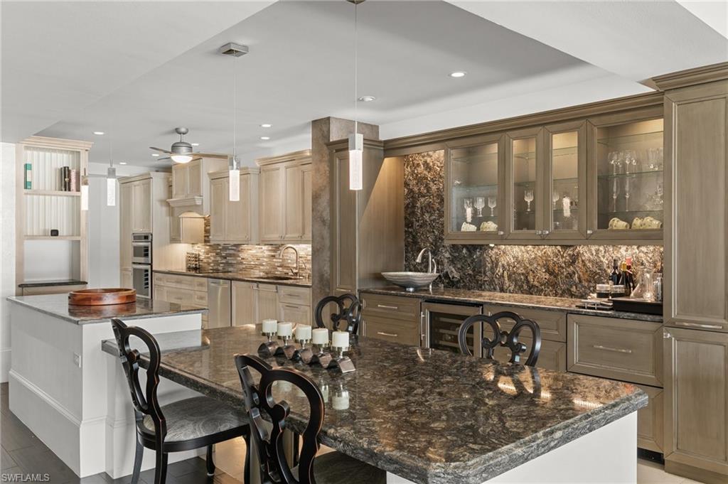 406 La Peninsula BLVD 406