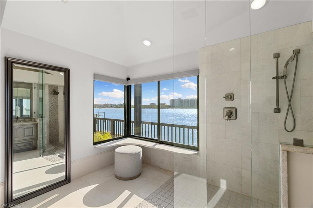 406 La Peninsula BLVD 406