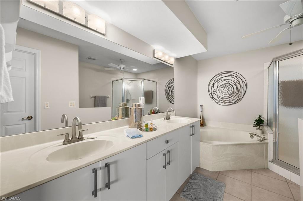 201 Vintage Bay DR B15