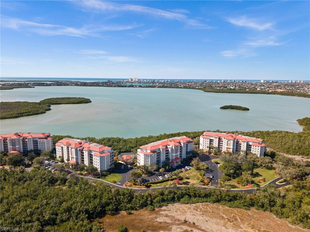 201 Vintage Bay DR B15