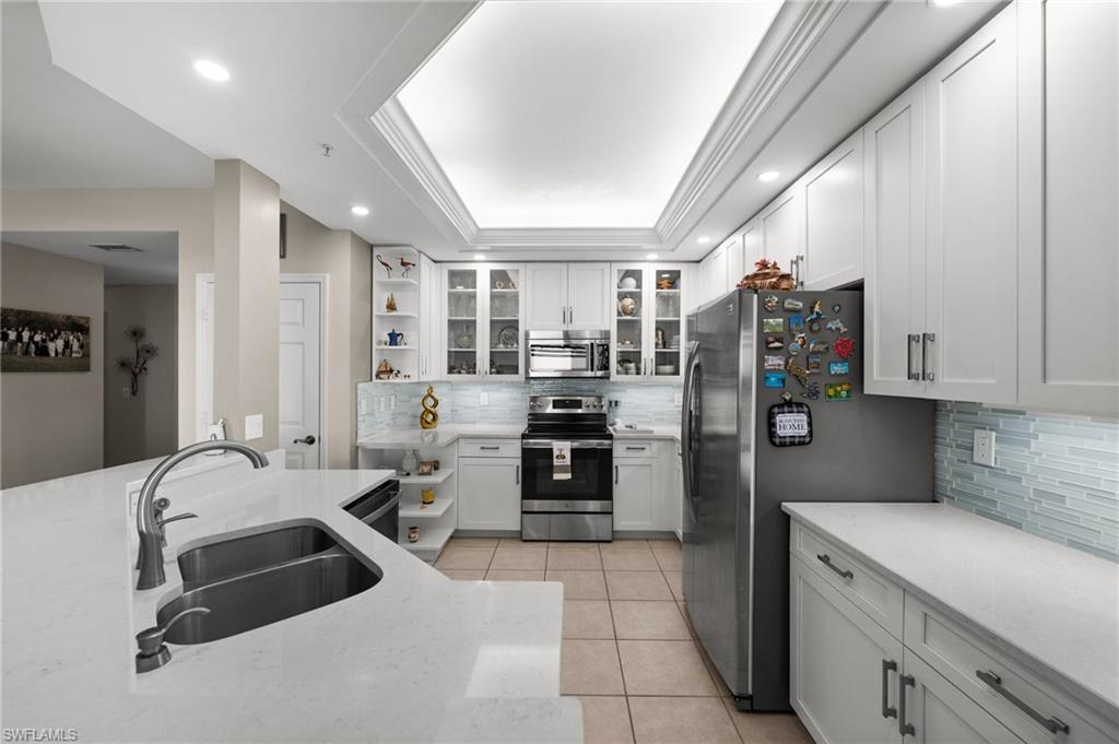 201 Vintage Bay DR B15