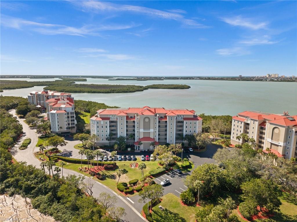 201 Vintage Bay DR B15