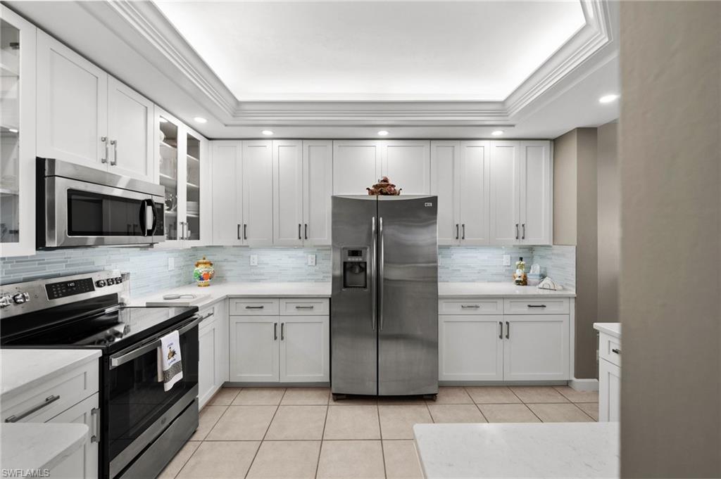 201 Vintage Bay DR B15