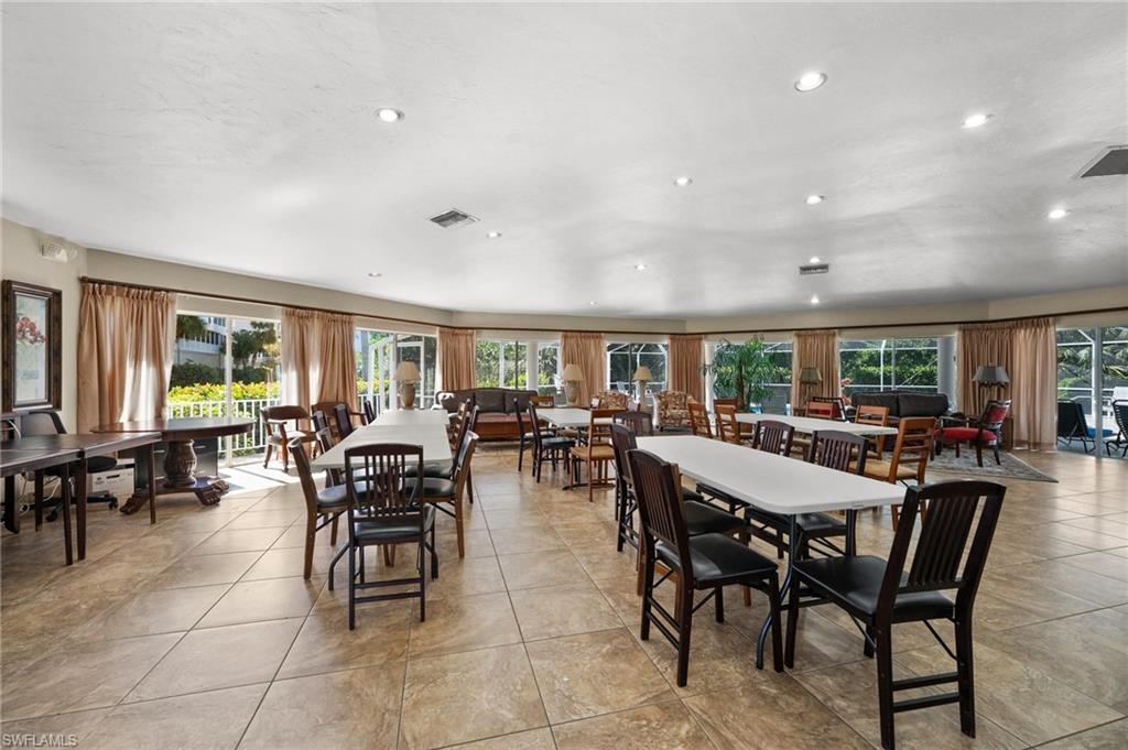 201 Vintage Bay DR B15