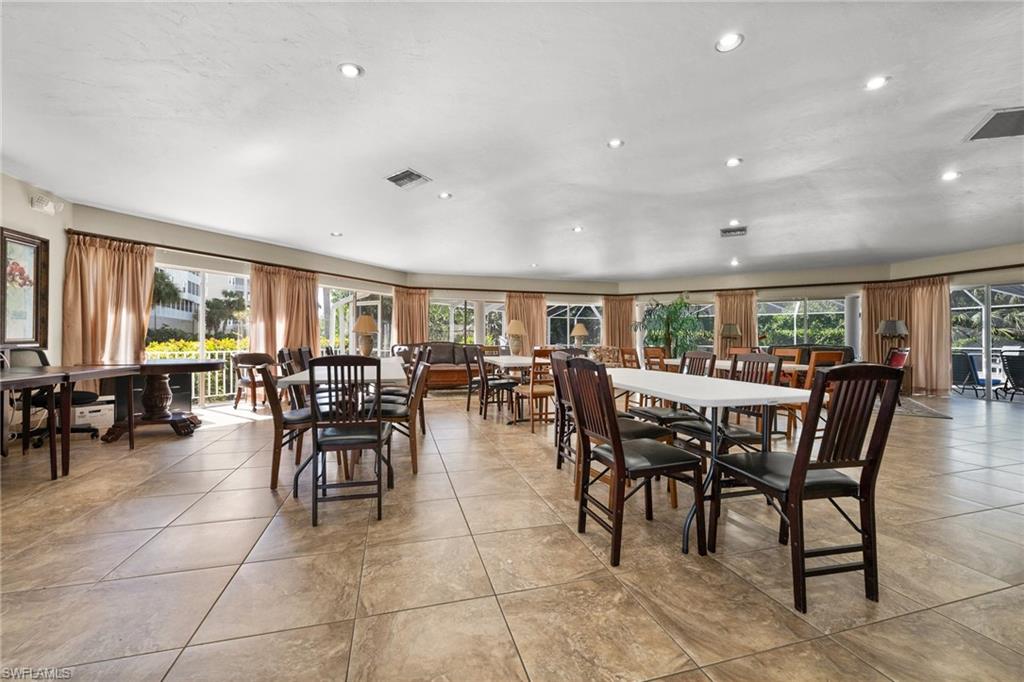 201 Vintage Bay DR B15