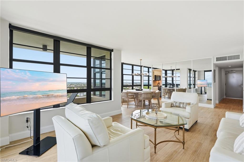 440 Seaview CT 1503