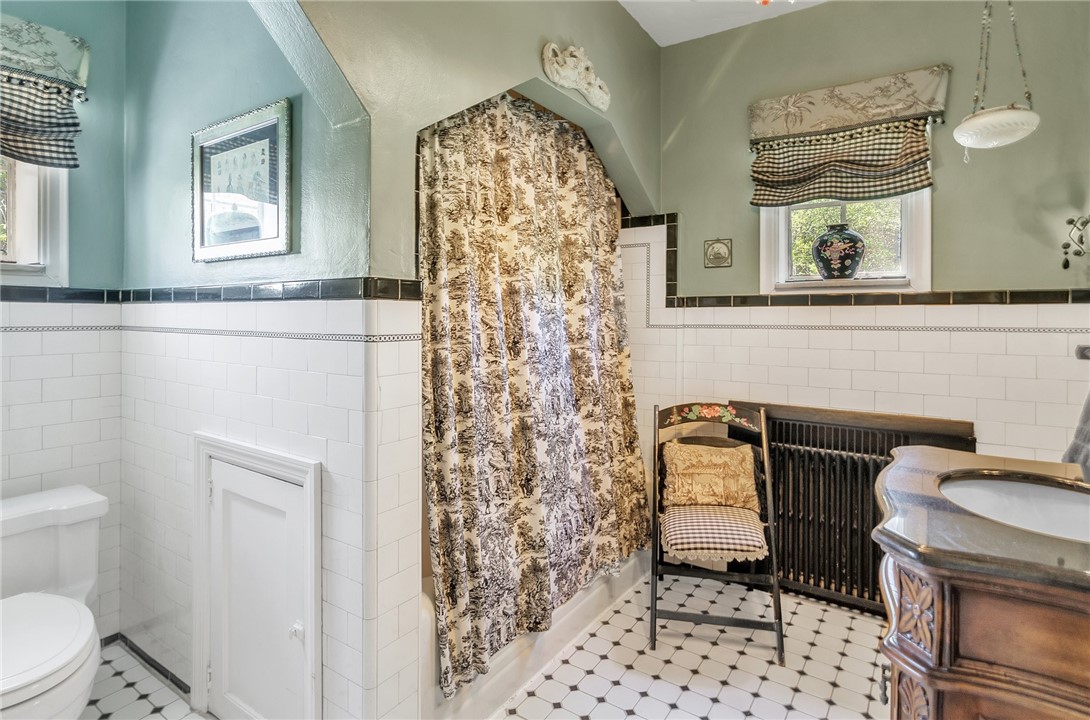 60 MOUNT LEBANON BLVD