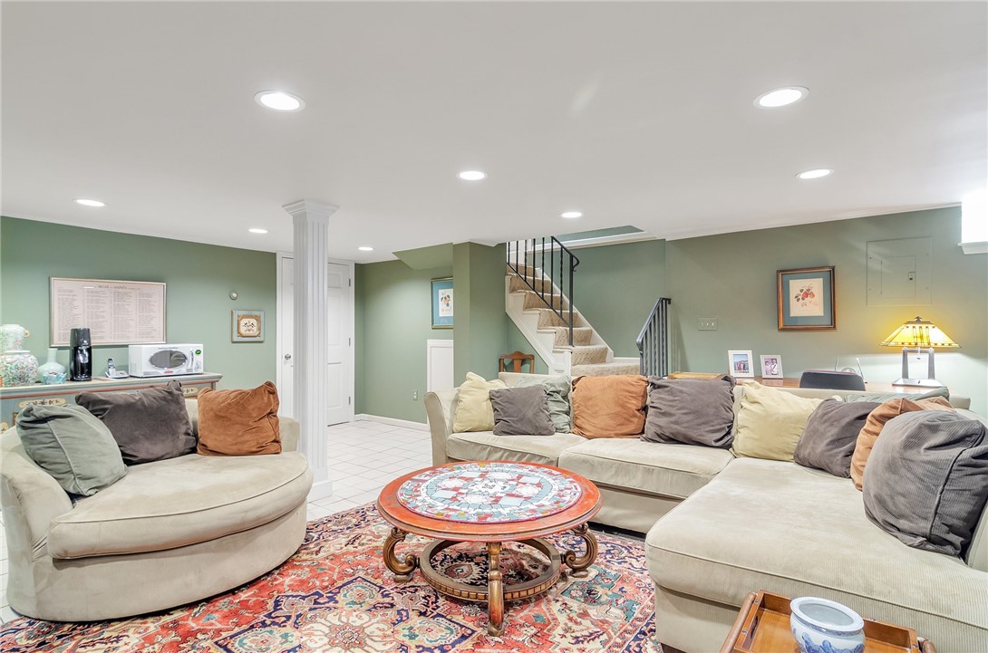 60 MOUNT LEBANON BLVD