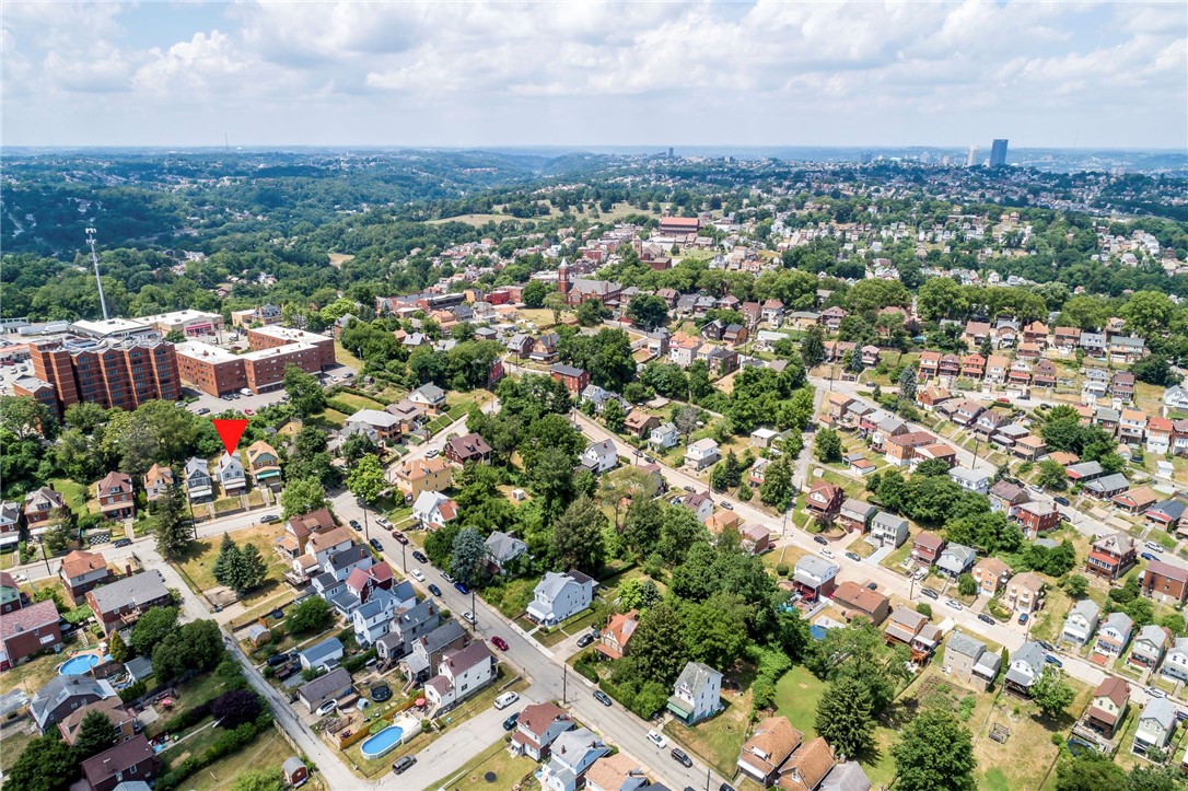 2134 HAZELDELL STREET