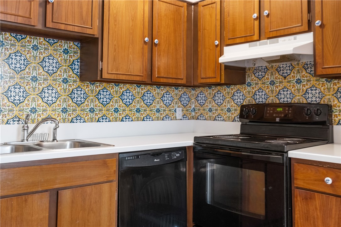 665 Robinwood Drive C