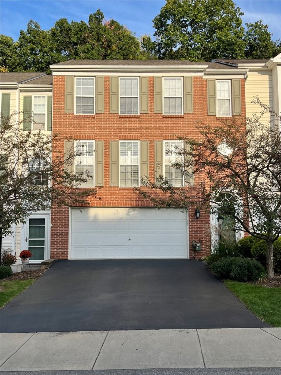 530 W Village Green Blvd