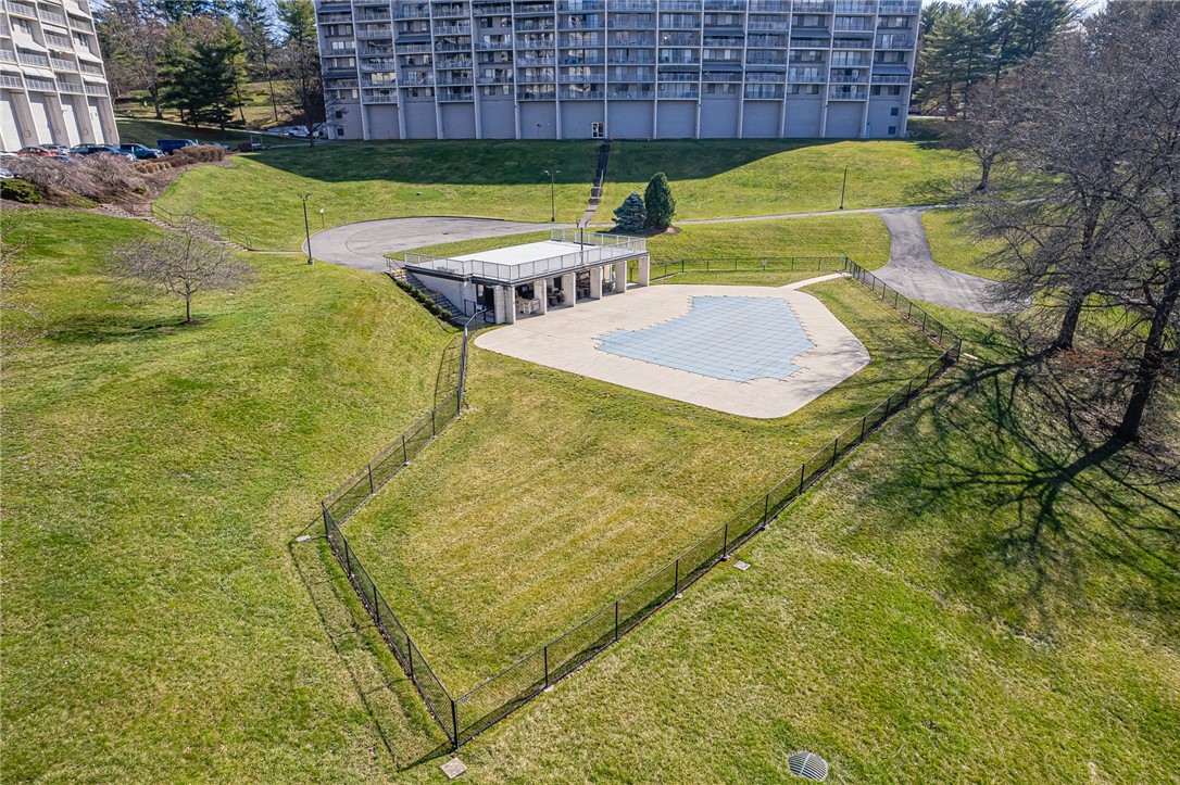 1160 Bower Hill Road 303A