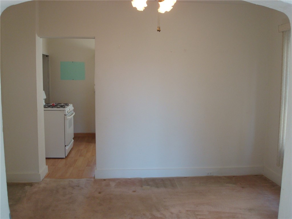 1301 Woodbourne Avenue