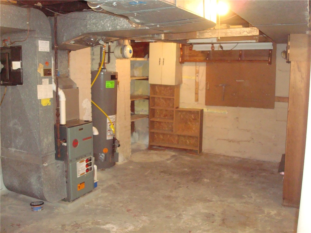 1301 Woodbourne Avenue