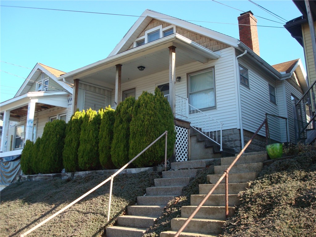 1301 Woodbourne Avenue