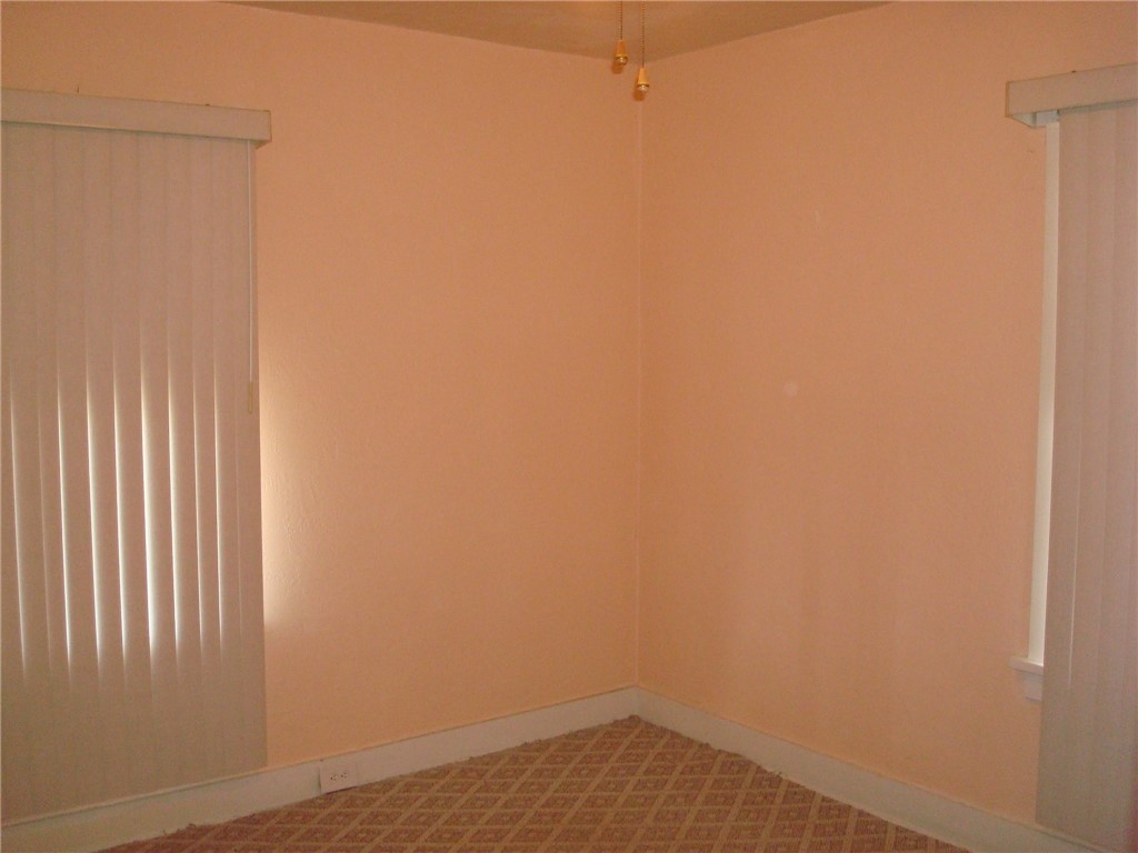 1301 Woodbourne Avenue