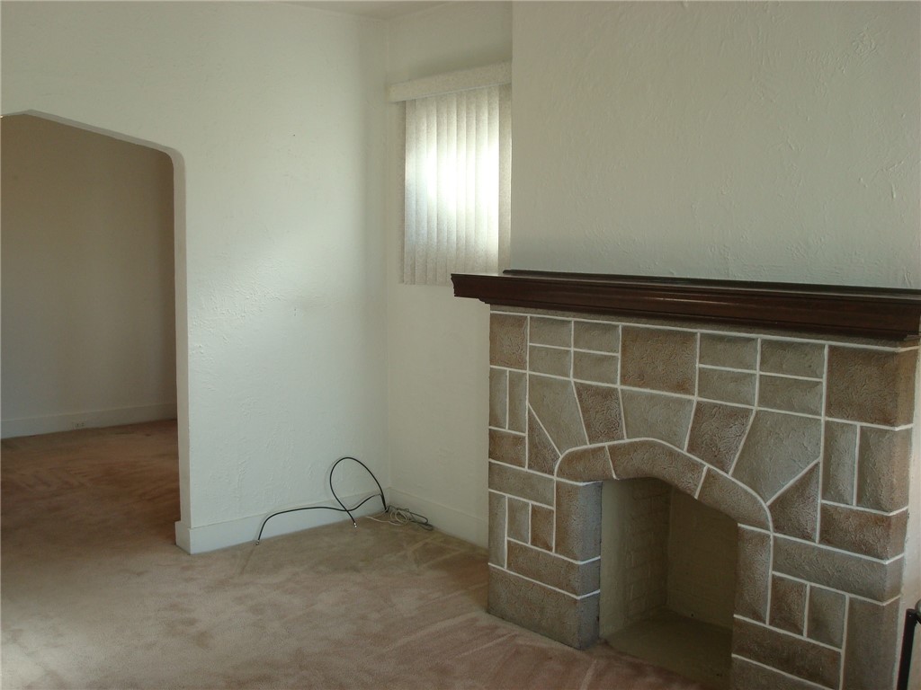 1301 Woodbourne Avenue