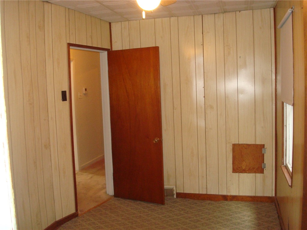 1301 Woodbourne Avenue