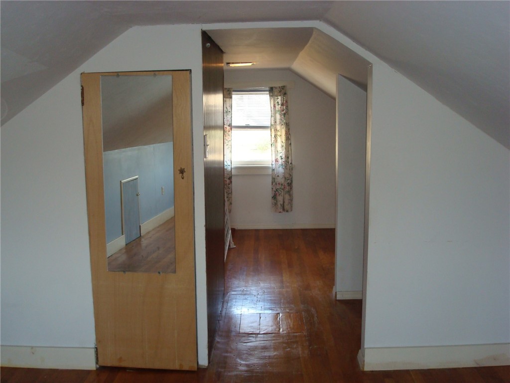 1301 Woodbourne Avenue