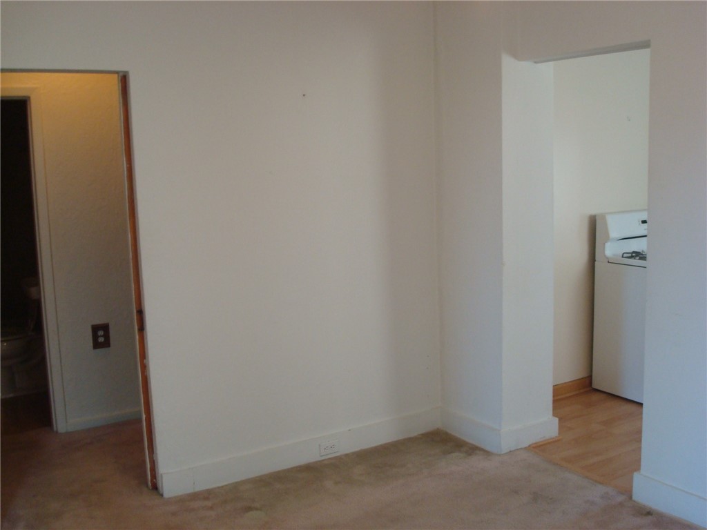 1301 Woodbourne Avenue