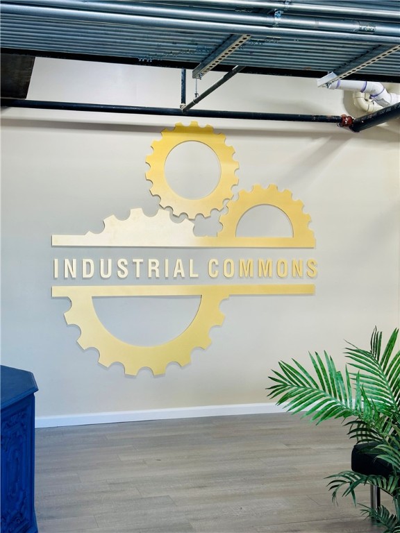 3809 Liberty Ave 304