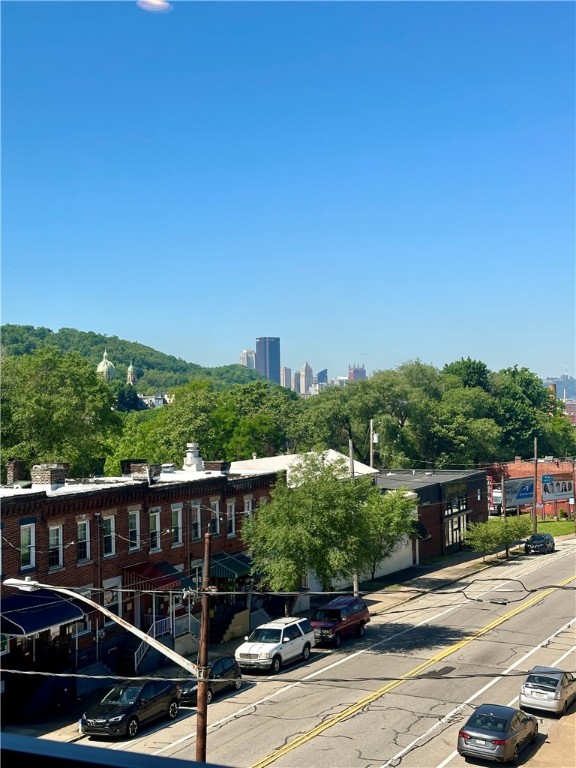 3809 Liberty Ave 304