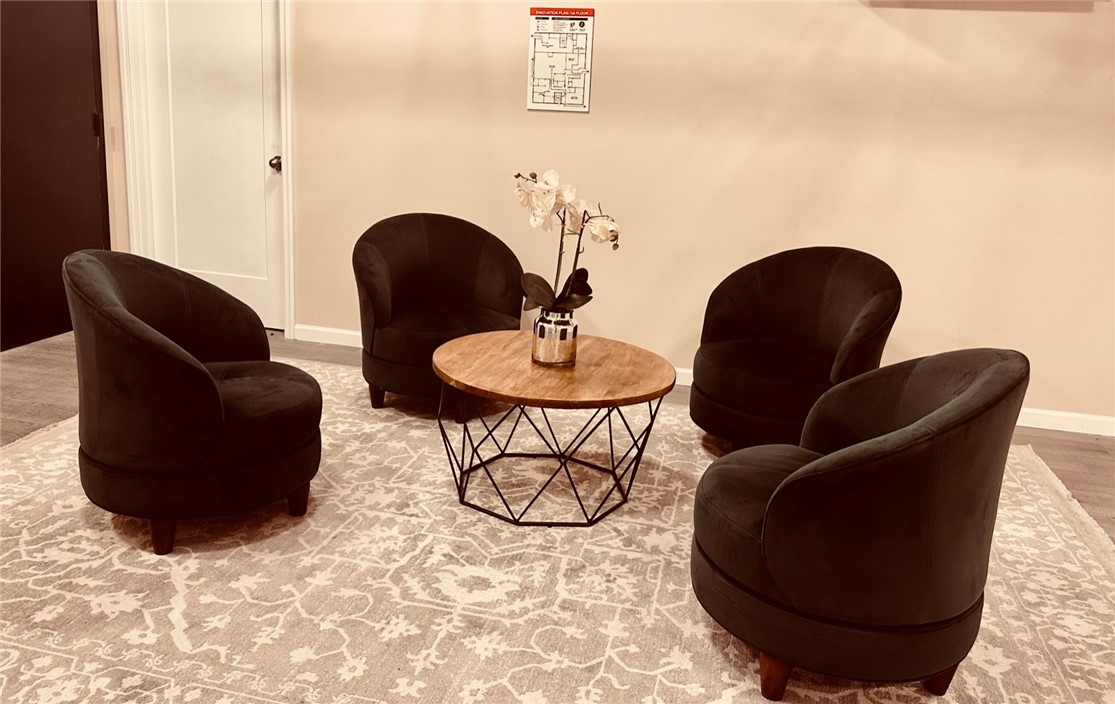 3809 Liberty Ave 304