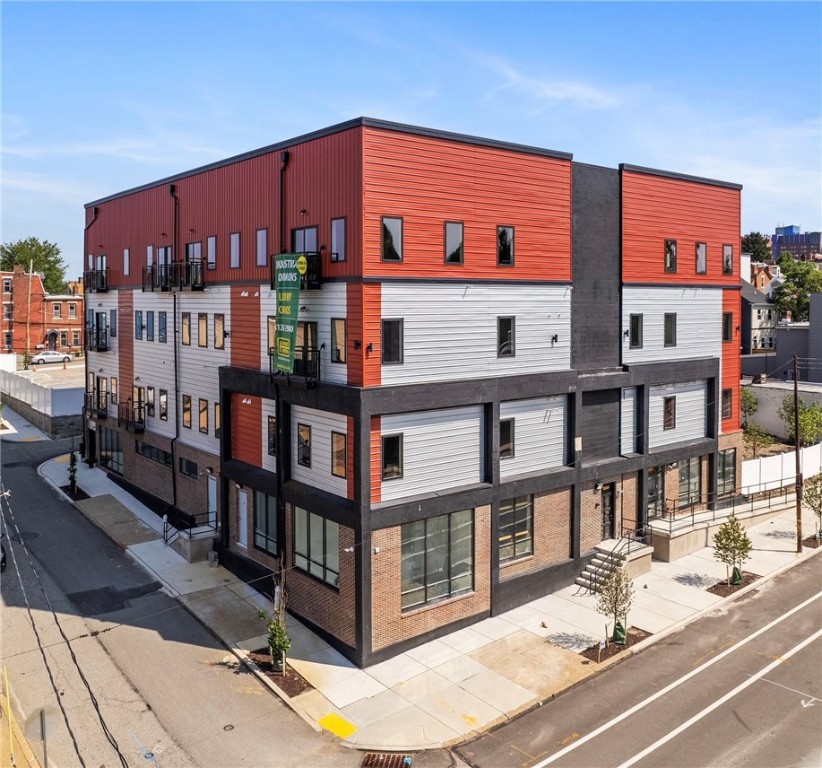 3809 Liberty Ave 304