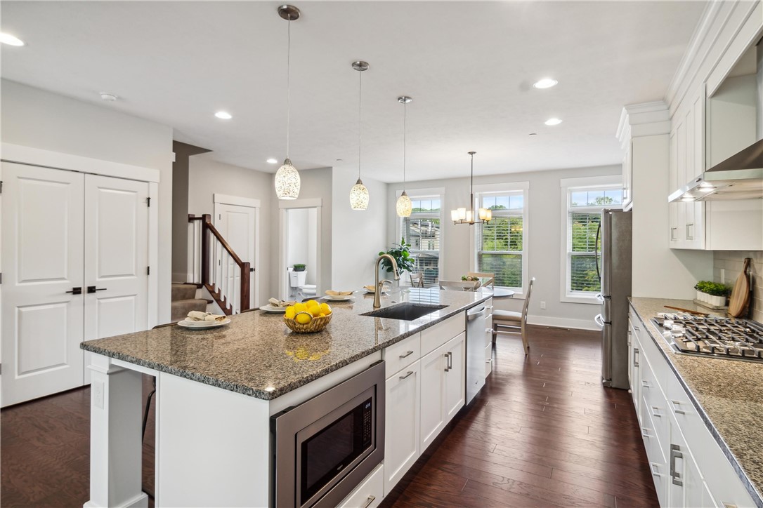 208 KOUSA LANE
