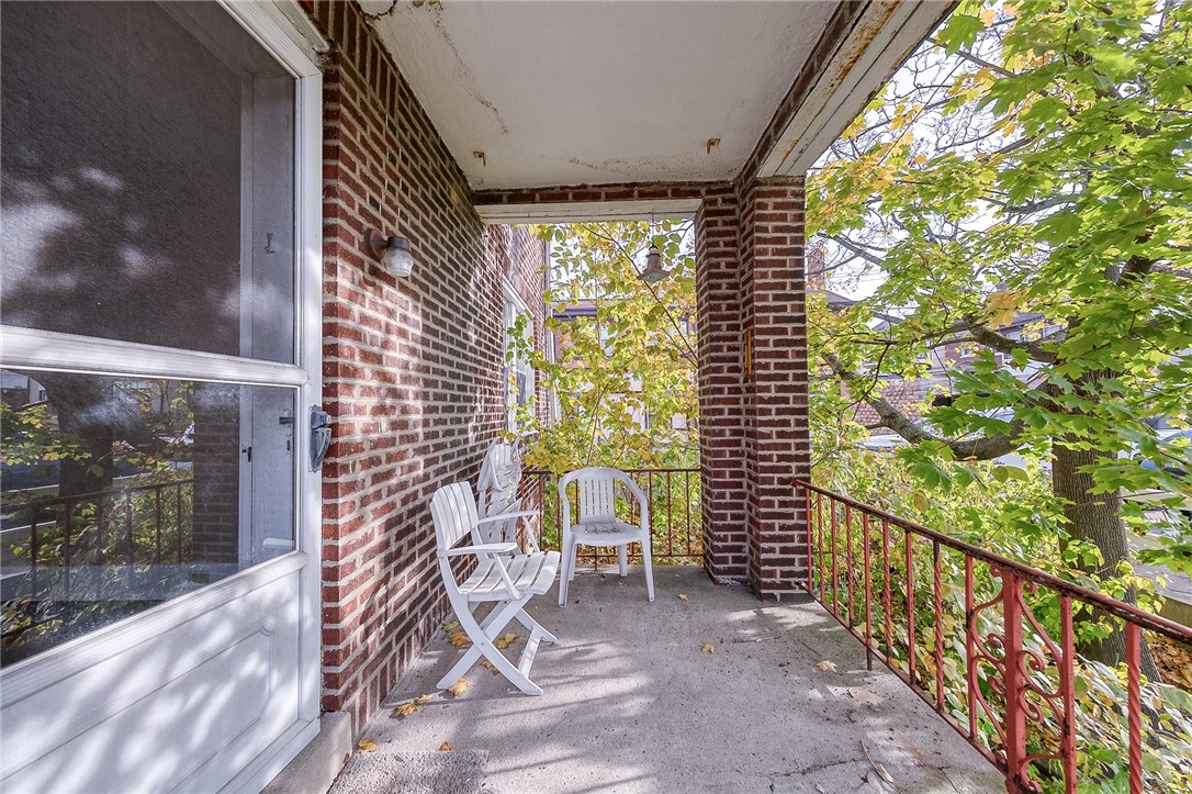 1501-1503 Kelton Ave