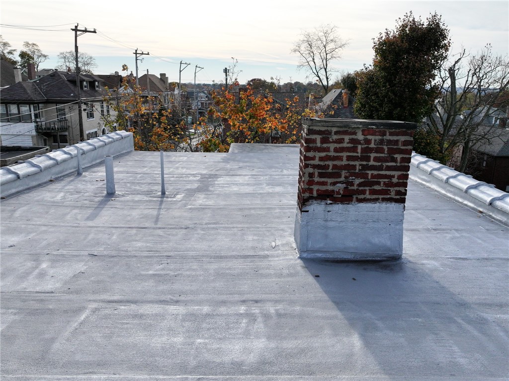 1501-1503 Kelton Ave