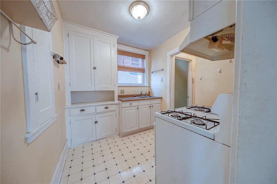 1501-1503 Kelton Ave