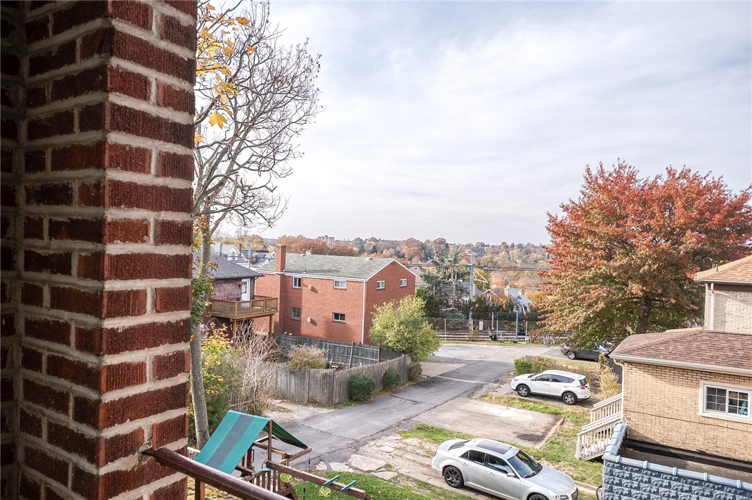 1501-1503 Kelton Ave