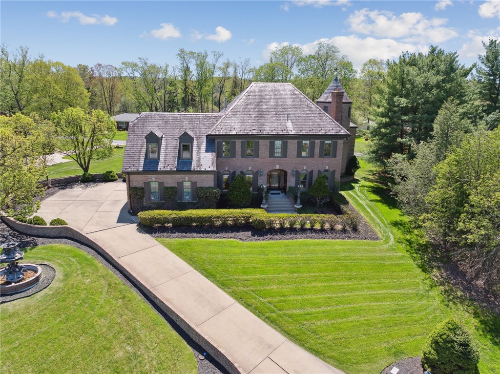 107 TREETOP LANE