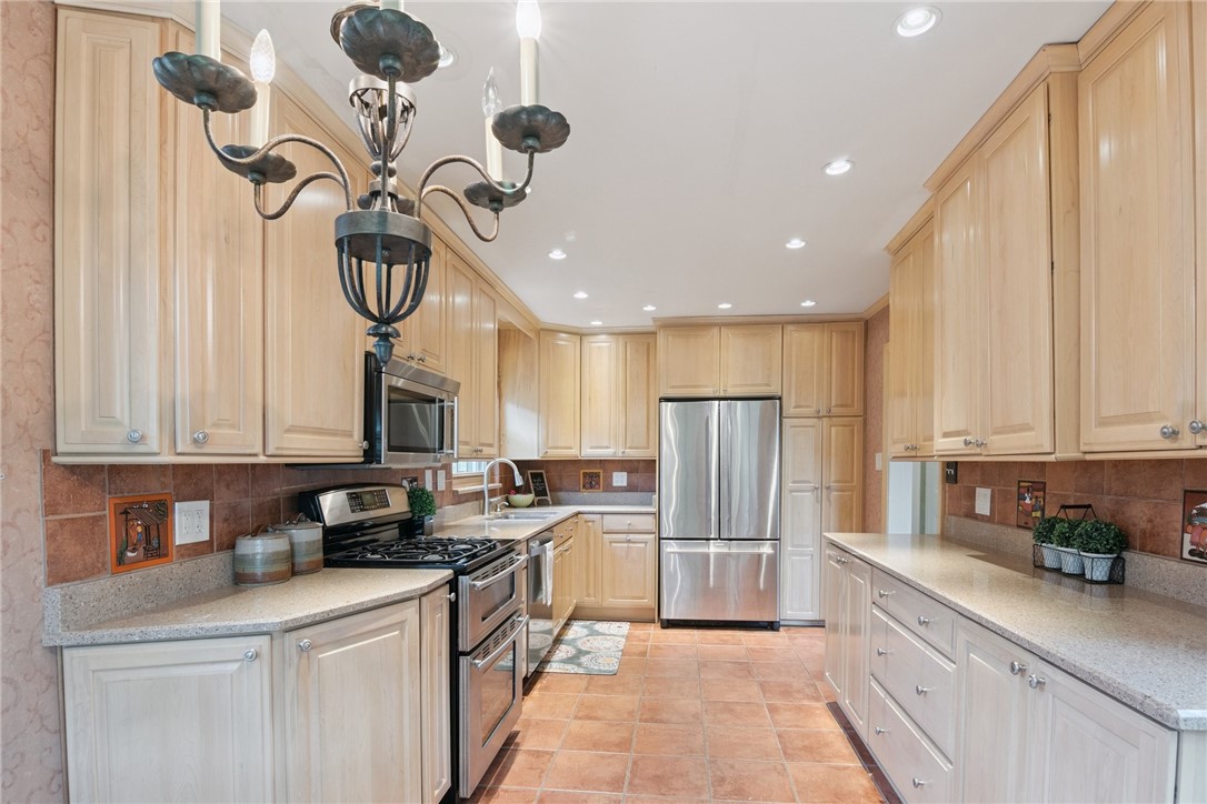 1374 NAVAHOE DRIVE
