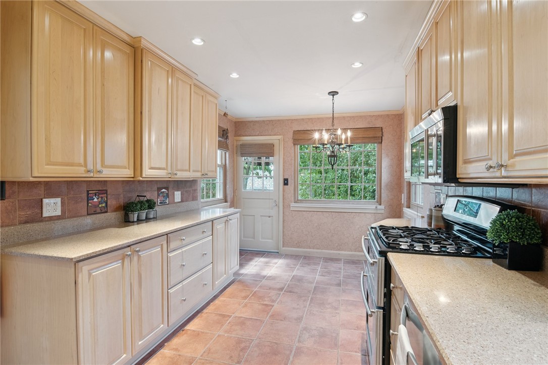 1374 NAVAHOE DRIVE