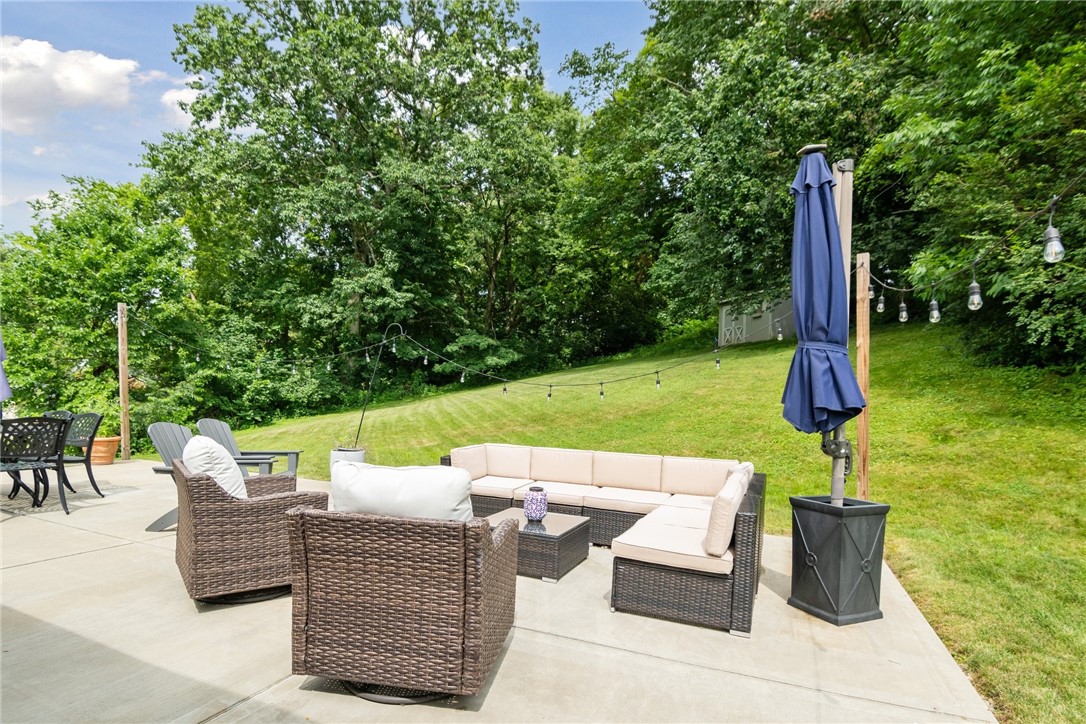 2465 GIANT OAKS DRIVE