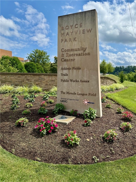 2465 GIANT OAKS DRIVE