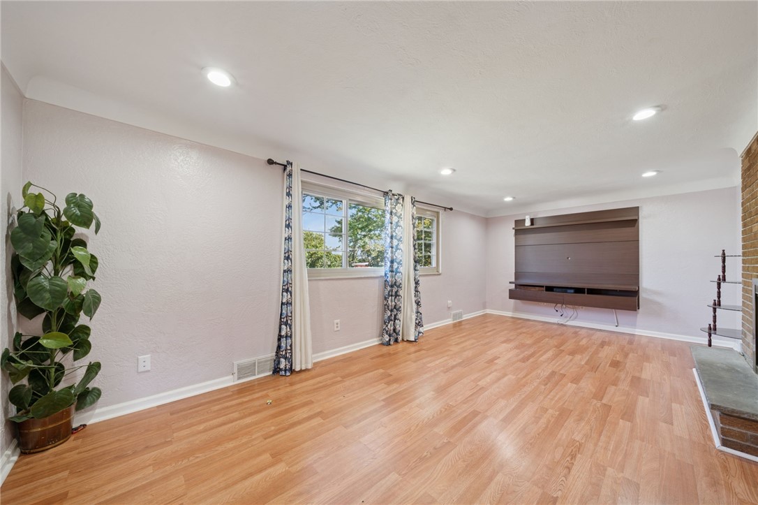 1202 Old Concord Road