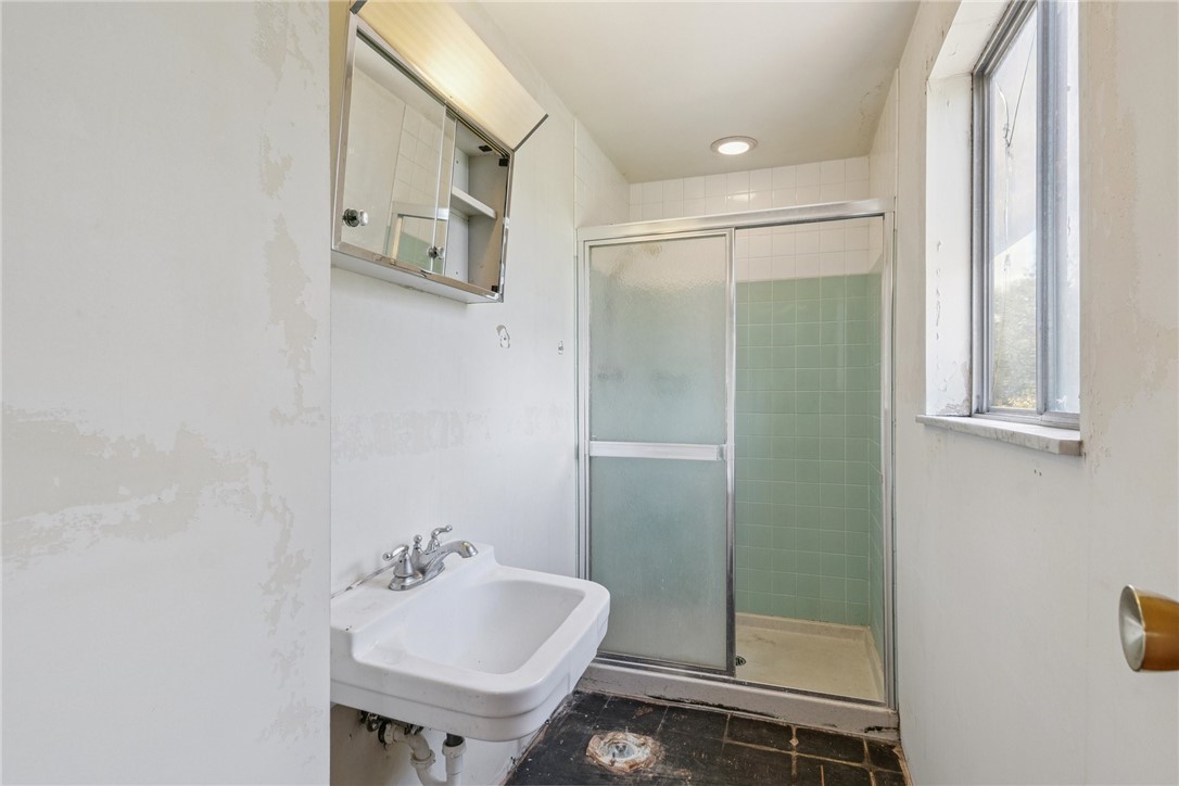 1216 Rolling Meadow Road