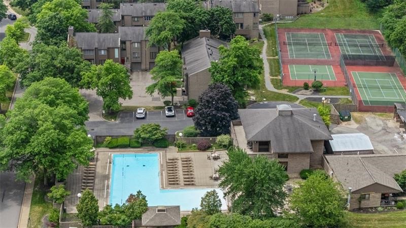463 Cherry Court