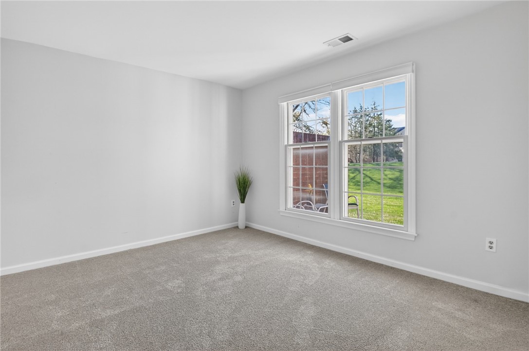 142 ROSCOMMON PLACE