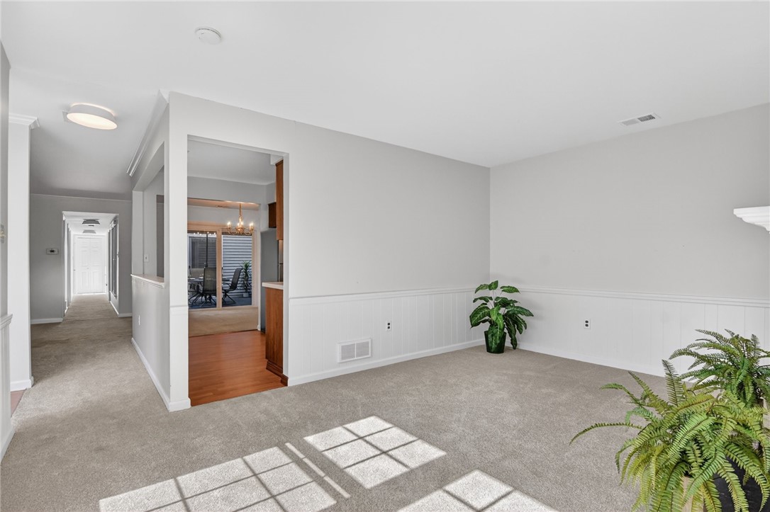 142 ROSCOMMON PLACE