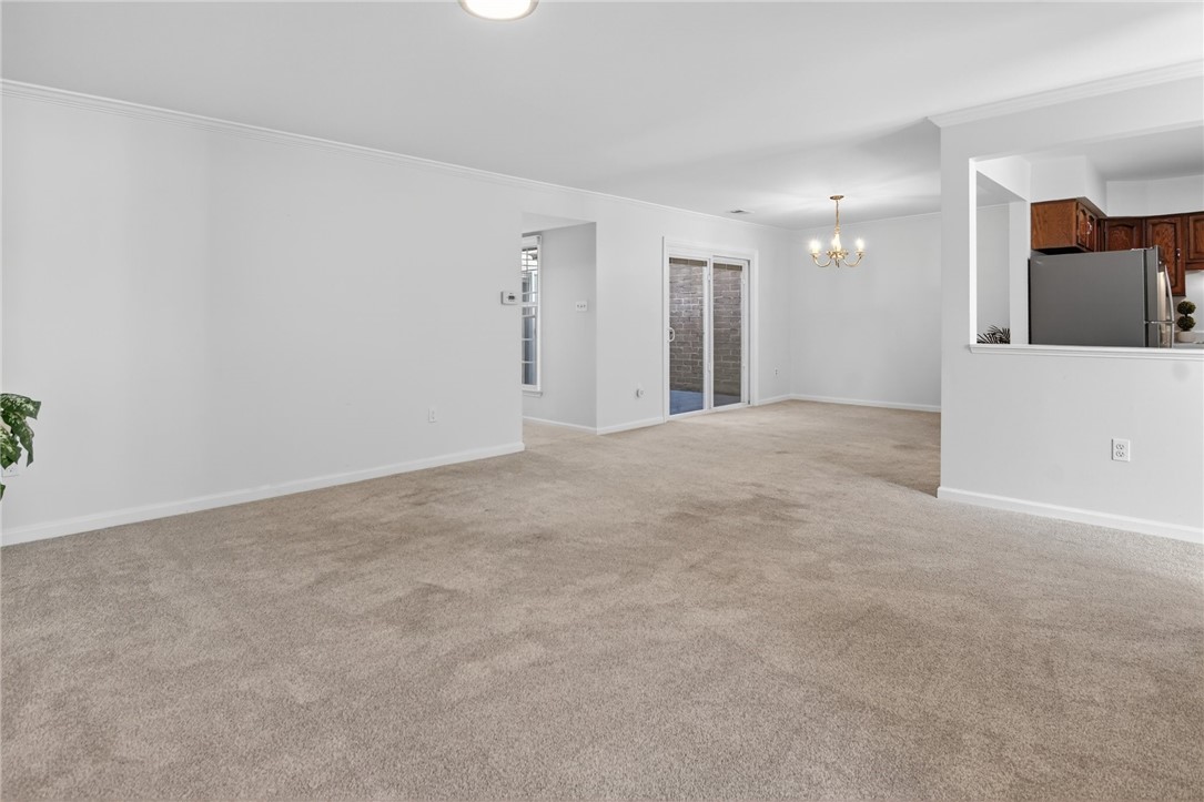 142 ROSCOMMON PLACE